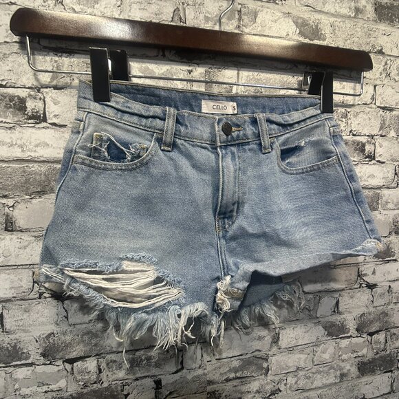 EUC Cello Distressed Denim Shorts 2' Inseam Size Small - Picture 3 of 15